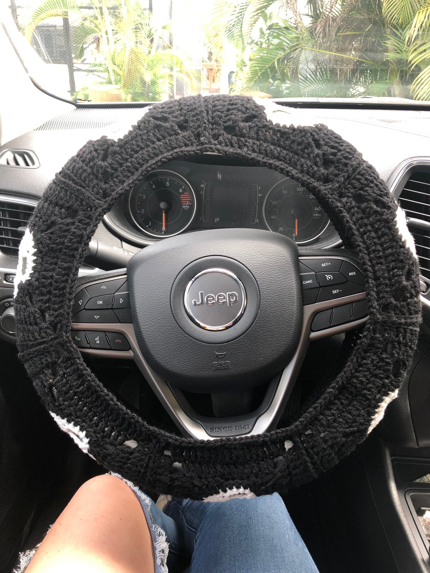 Glow-In-The-Dark Skull Steering Wheel Cover!