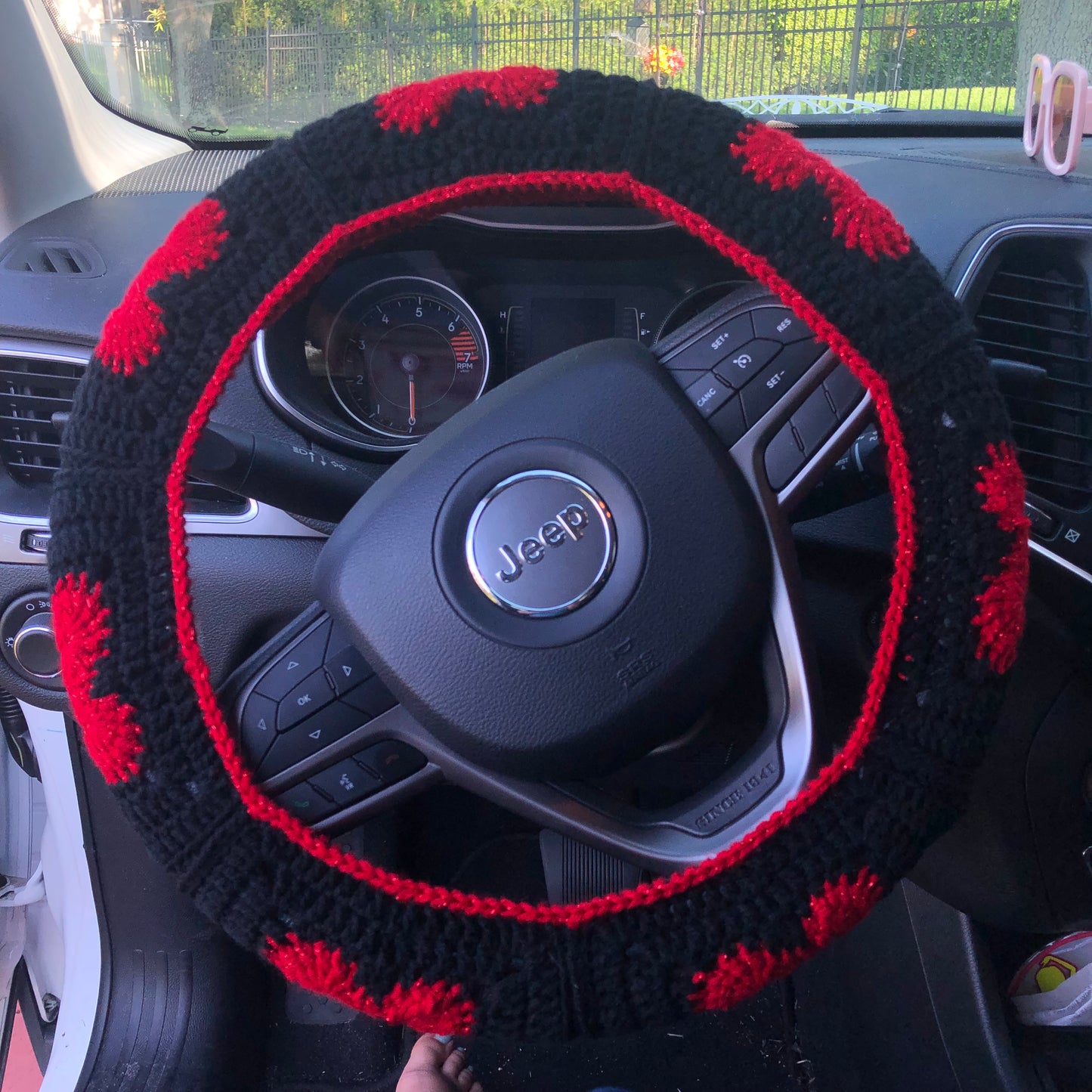 Queen of Hearts Steering Wheel Cover